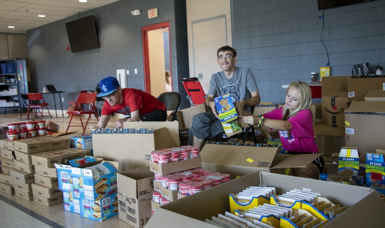 Packing meals