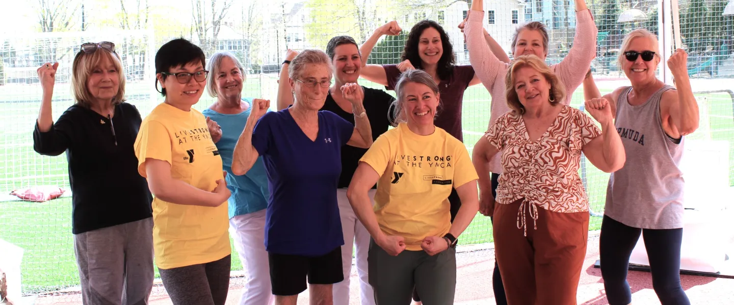 Livestrong participants celebrating photo