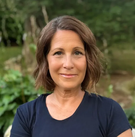 Sara Pollock DeMedeiros