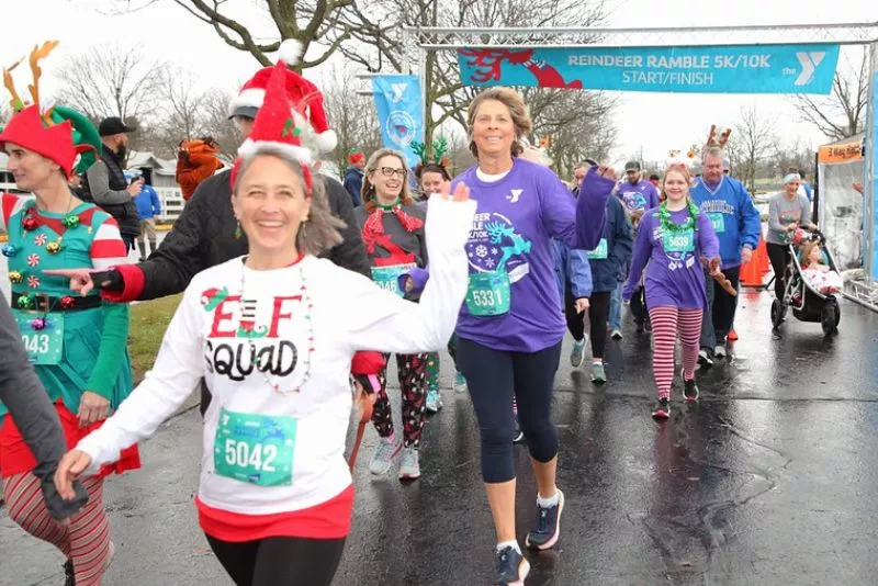 Reindeer Ramble at the starting line