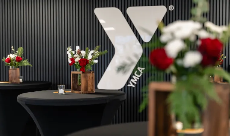 Centerpieces and Y logo