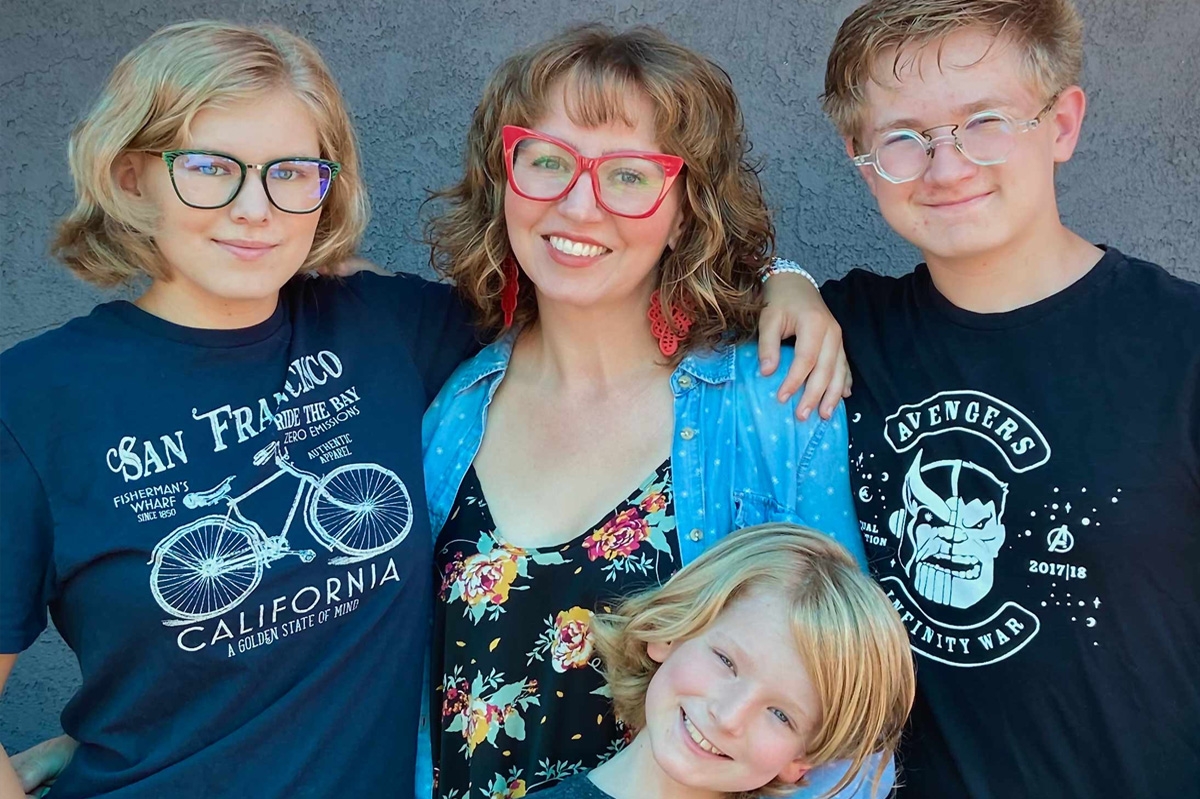 Single mother family smiling
